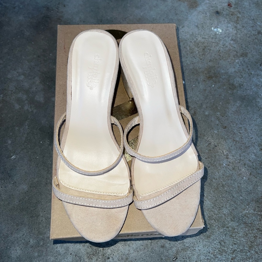 Sandal for sale👡